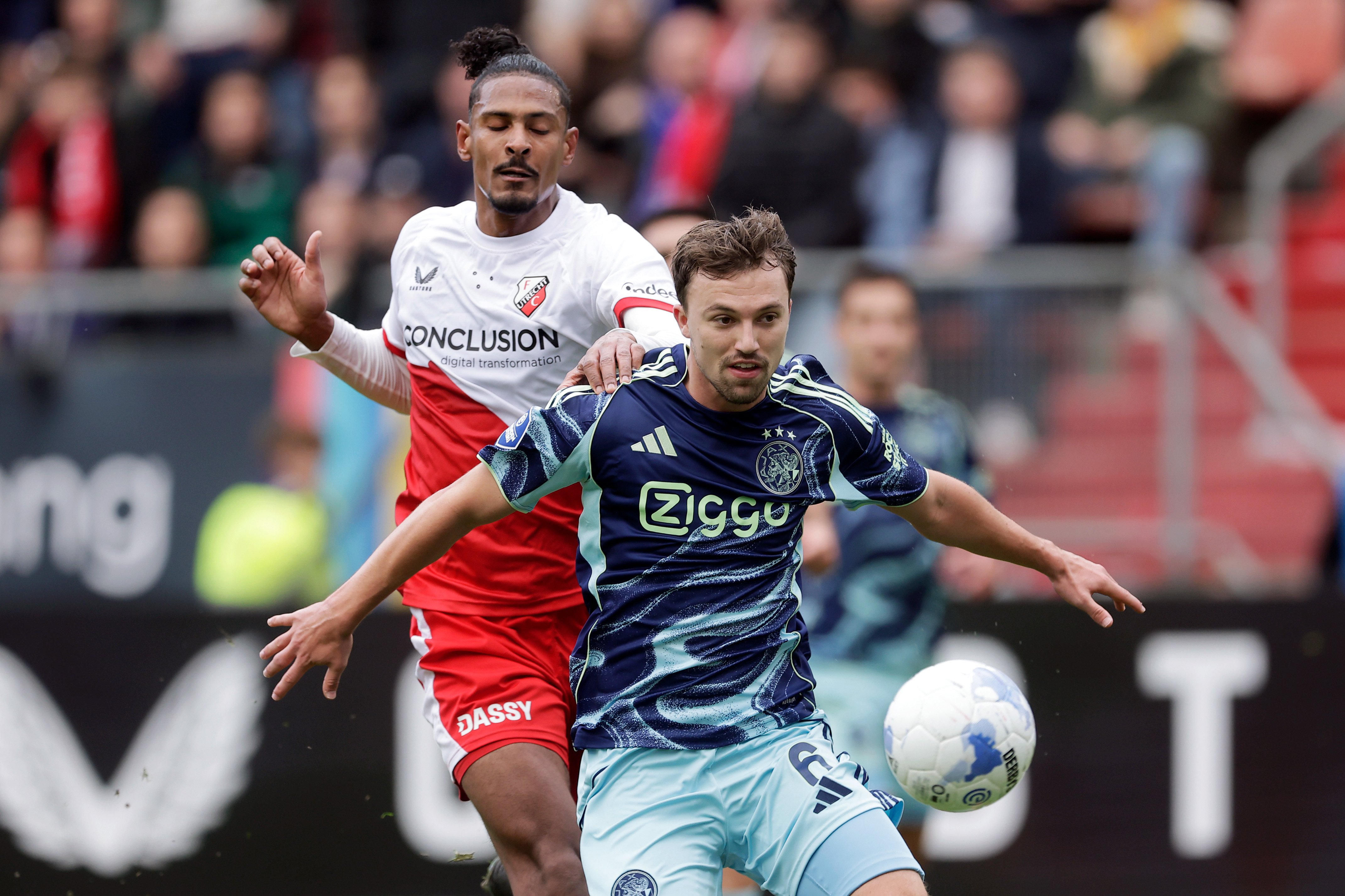 Haller tijdens Utrecht ajax