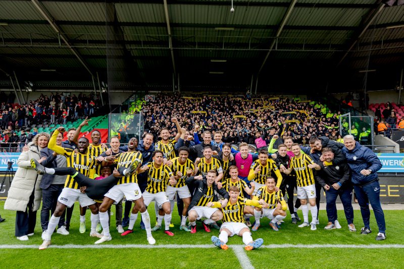 BREAKING: Rechter trekt streep door KNVB-besluit: Vitesse redt proflicentie