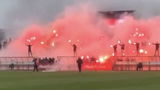 Vuurwerk en fakkels op laatste training Feyenoord richting Klassieker