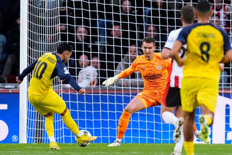 SAMENVATTING: PSV kan Union Sint-Gillis niet bijbenen bij UCL-start