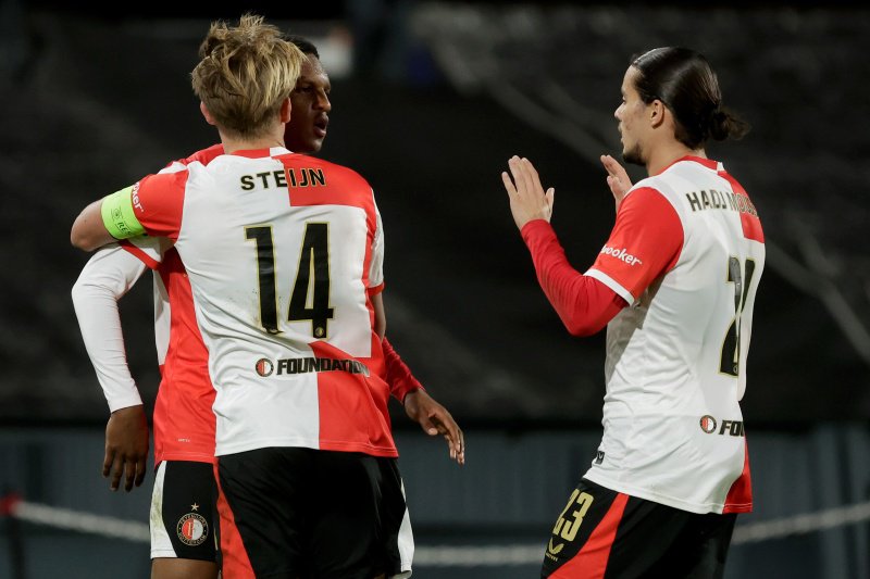 Feyenoord hervindt Europese glans: Hadj Moussa leidt De Kuip naar zege