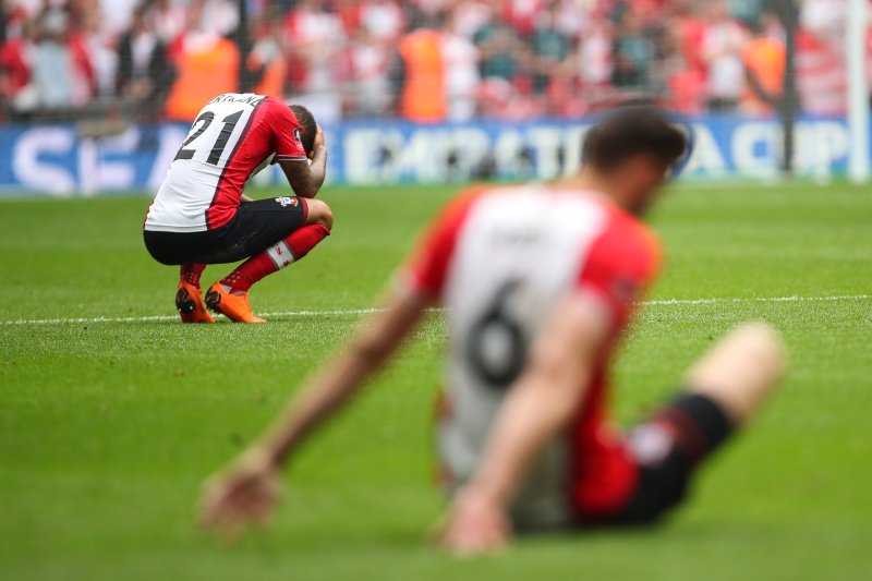 Wesley Hoedt, die in het verleden voor Southampton speelde, na verloren bekerfinale tegen Chelsea