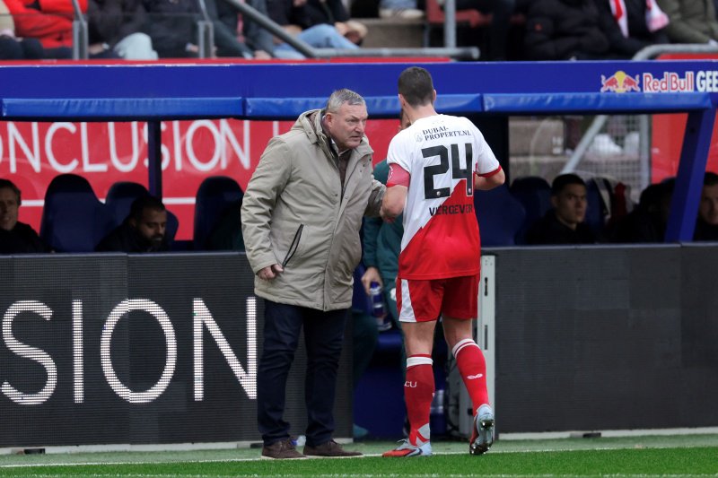 Utrecht grijpt in met nieuw centrum, AZ ongewijzigd op jacht naar punten
