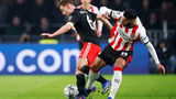 PSV vecht terug met sensationele Saibari-goal, maar Kane vernietigt hoop op knock-outfase