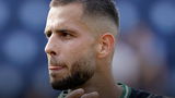 David Hancko neemt afscheid van Feyenoord en staat op het punt te tekenen bij Al-Nassr, waar hij samenspeelt met Cristiano Ronaldo.