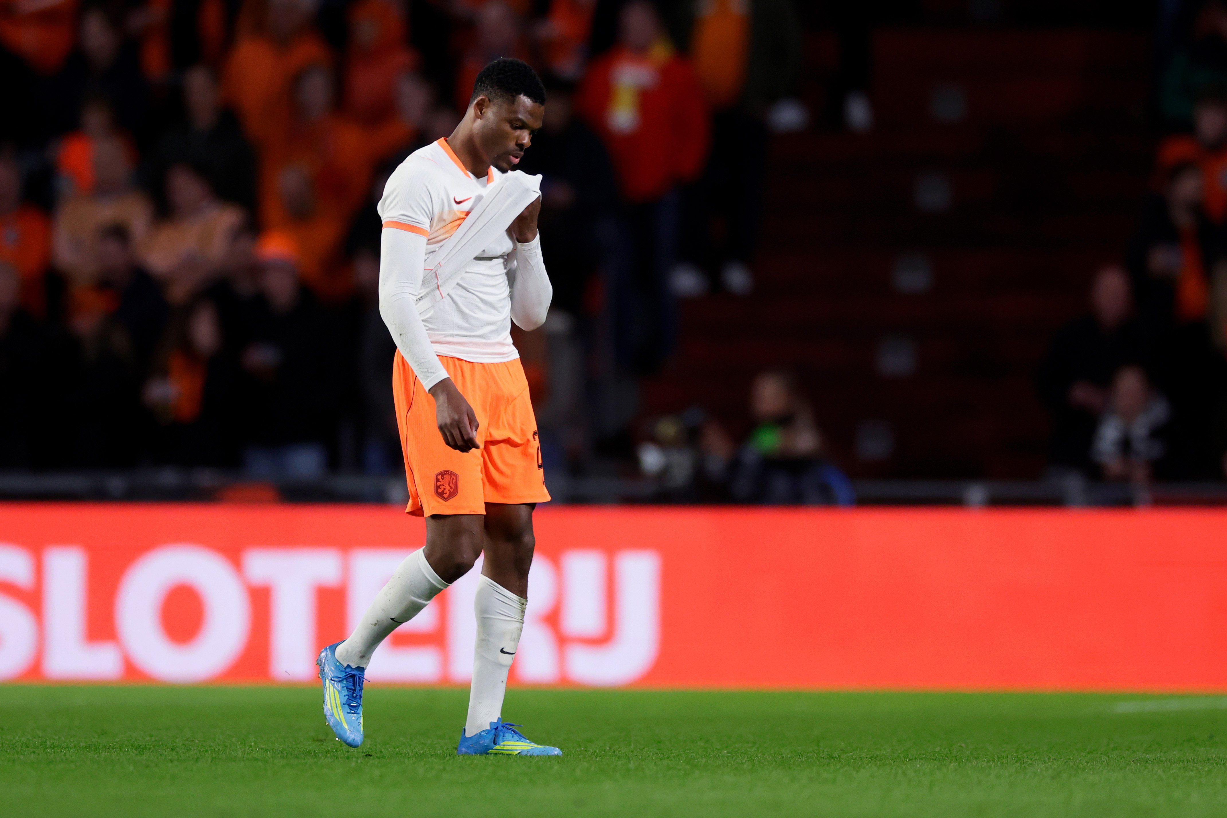 Oranje op rapport: onvoldoendes en een 6 als hoogste cijfer