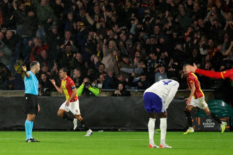 Go Ahead Eagles schokt Europa: Deventer davert na zege op Aston Villa