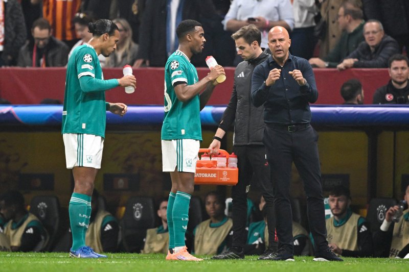 Liverpool-Nederlanders tonen waardering na hard Slot-besluit
