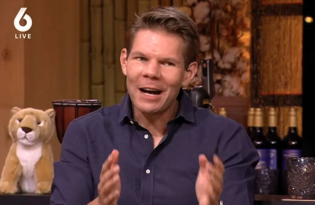 Victor Vlam uit stevige kritiek op de NOS vanwege het uitzenden van het EK Vrouwen op NPO1: "Overdreven politieke correctheid."