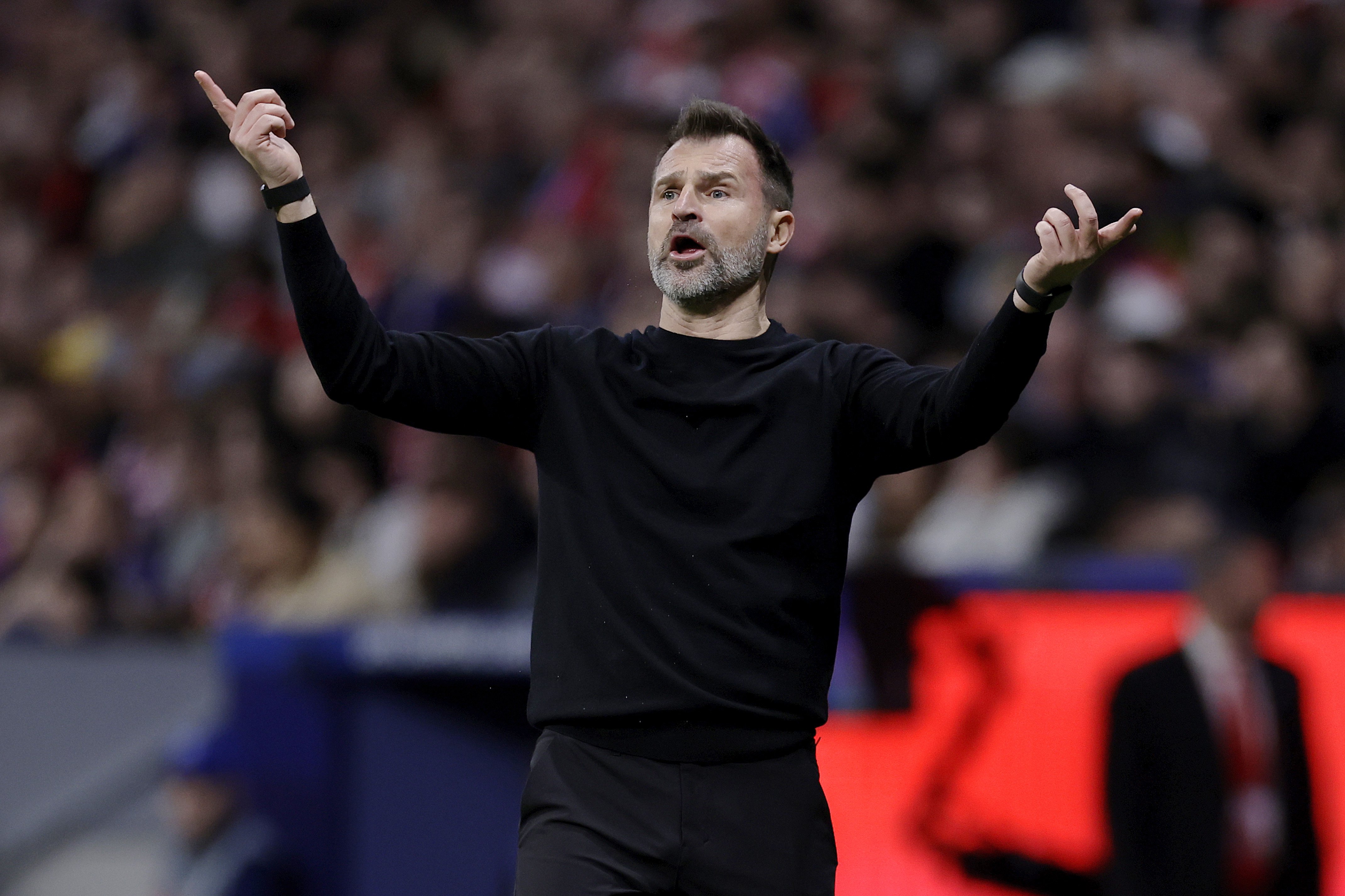 Ivan Leko wordt genoemd als mogelijke opvolger van Robin van Persie bij Feyenoord. De Kroatische trainer werkte in het verleden succesvol samen met technisch directeur Dévy Rigaux.